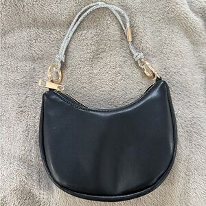 Elegant Black Leather Women's Bag